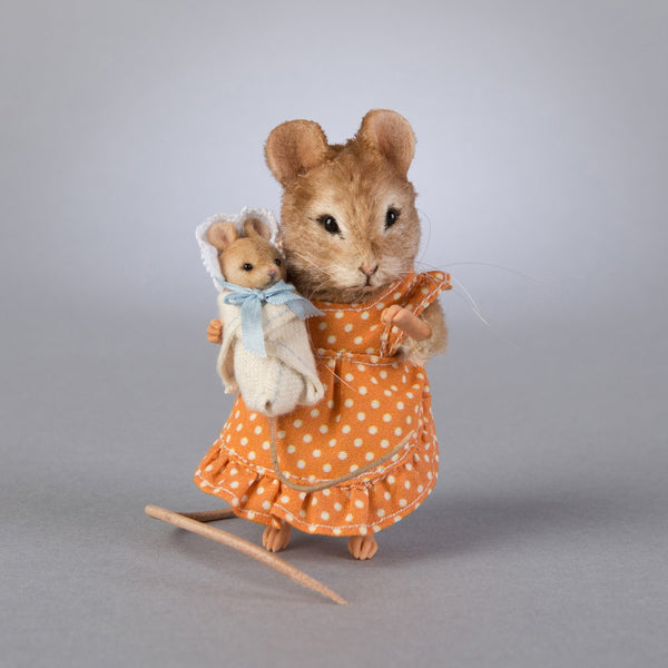 Mrs. Mouse | R. John Wright Dolls