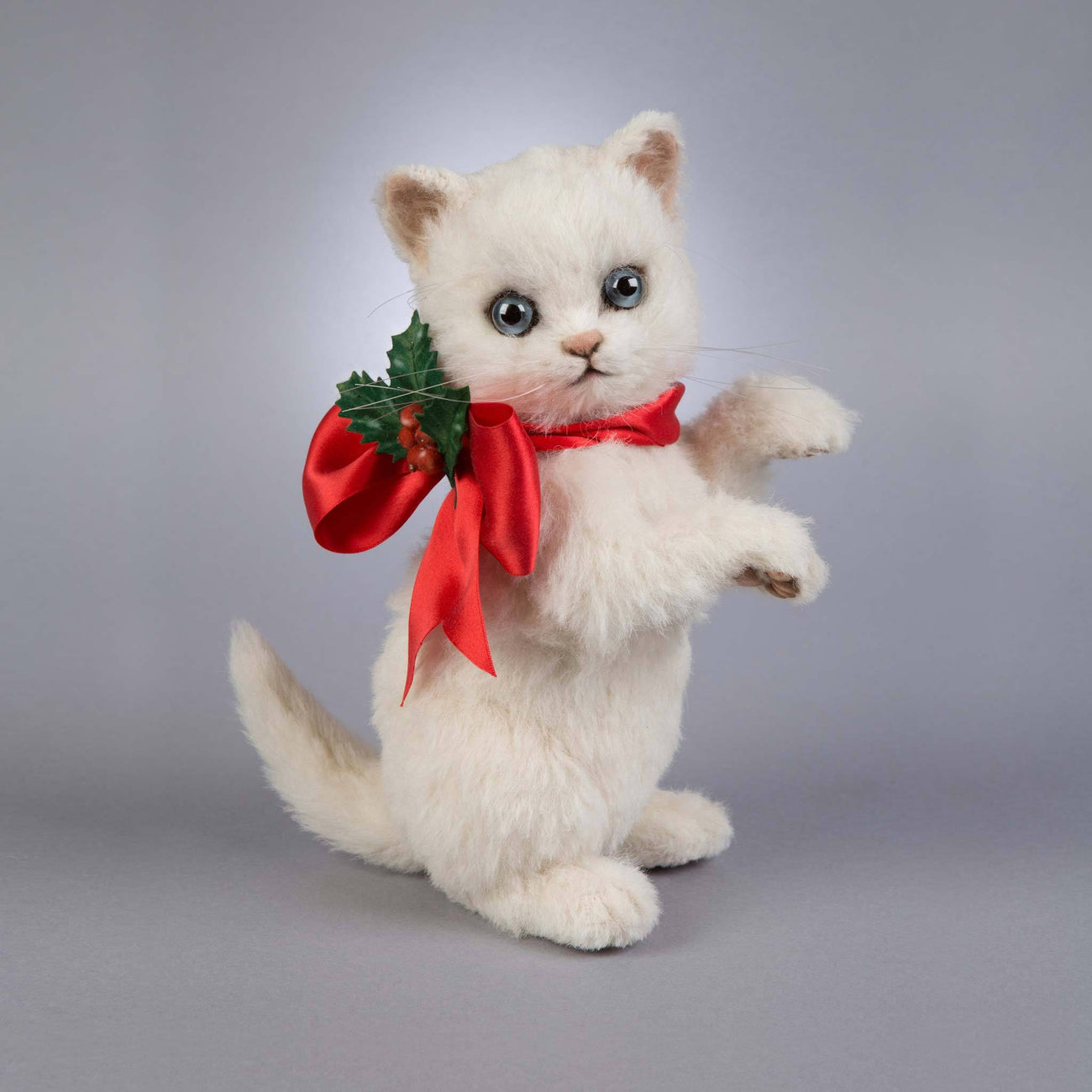 Holly the Christmas Kitten | R. John Wright Dolls