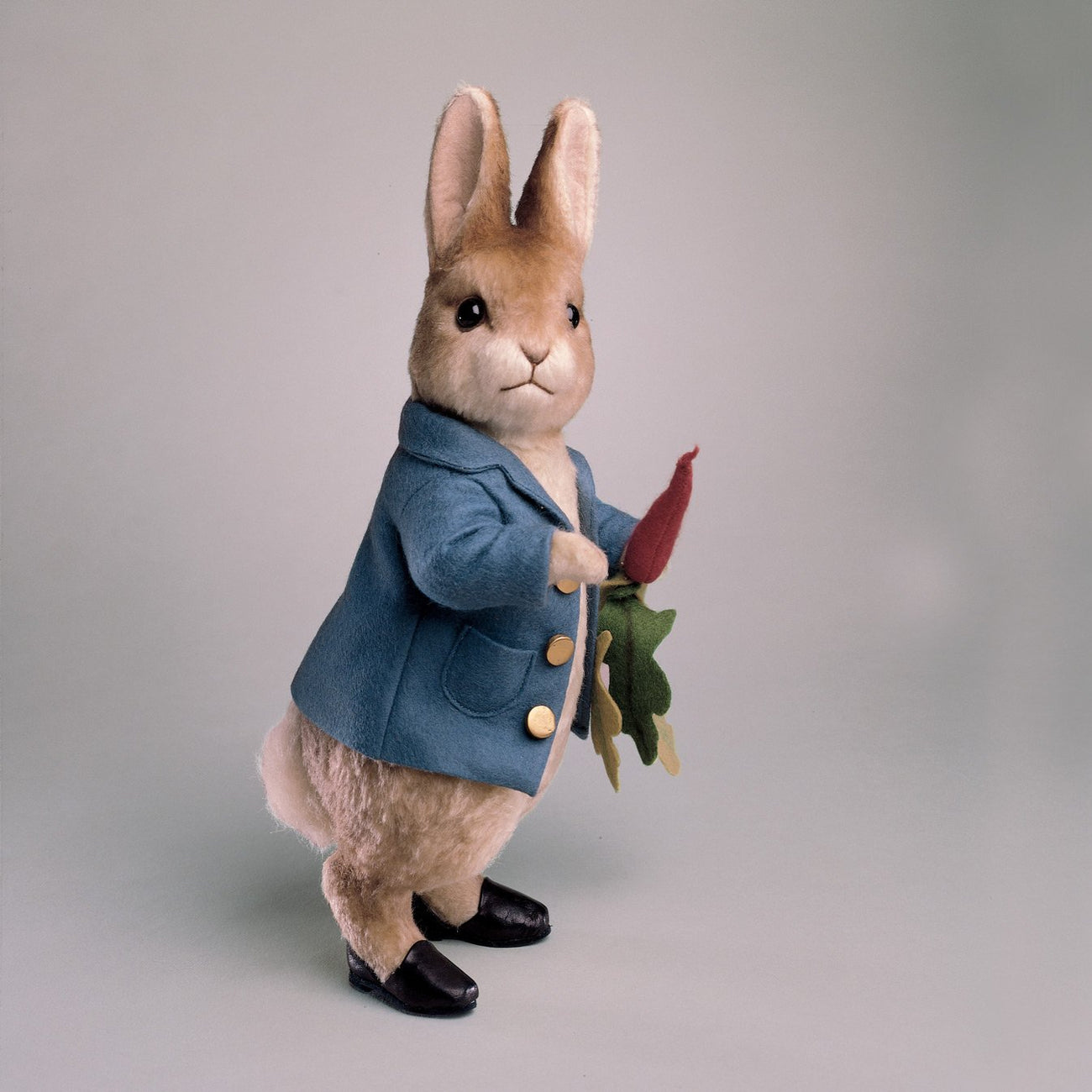 Peter Rabbit™™ | R. John Wright Dolls